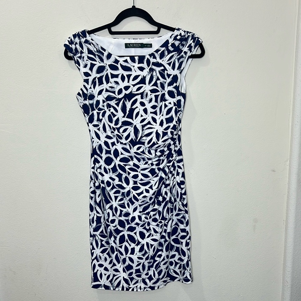 Lauren Ralph Lauren Blue and White Sleeveless Sheath Dress